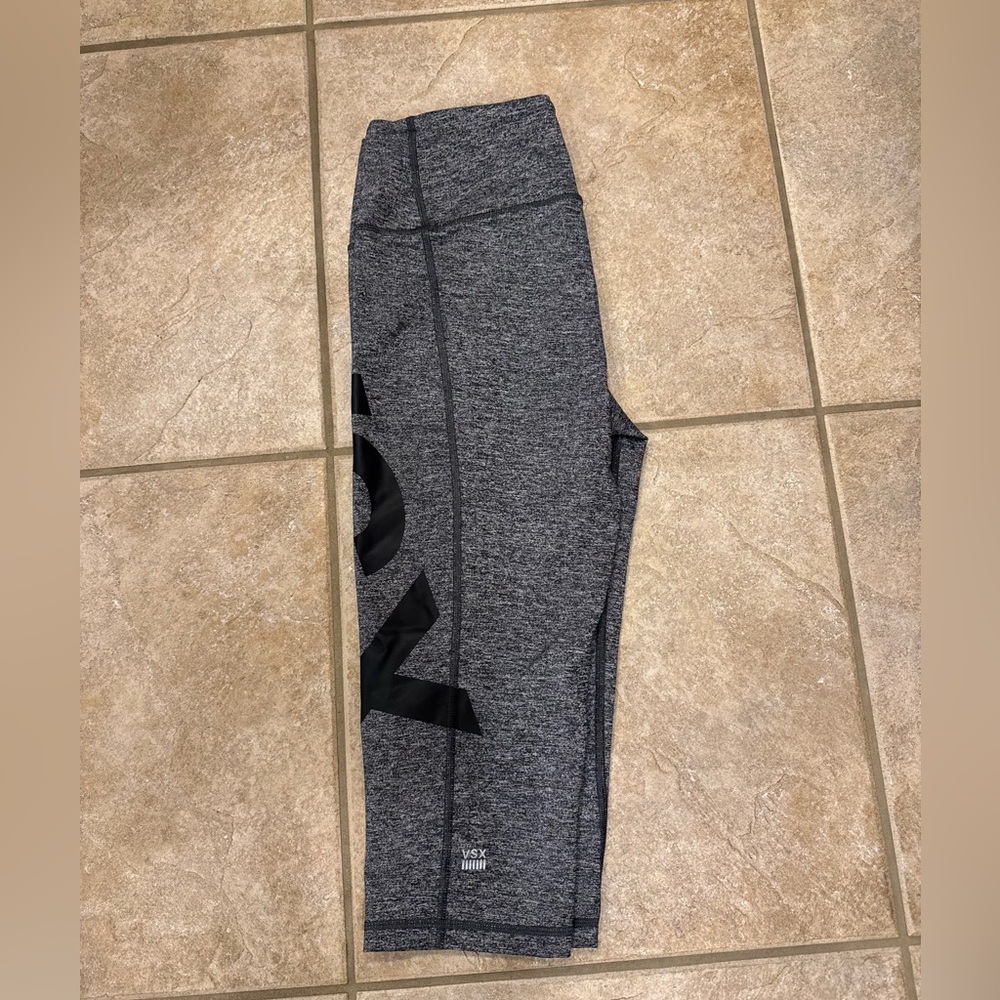 VSX Sport Gray Knockout Crop Leggings
